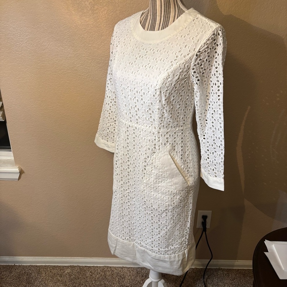 Lands' End Dress Size 4 White Eyelet 3/4 Sleeve Shift Dress Pockets Cotton Lace - Picture 8 of 16